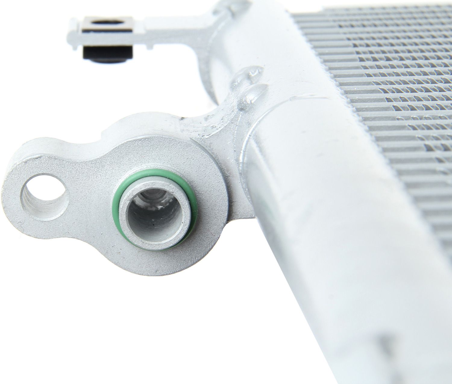2005, 2004, 2003, 2002, 2001, 2000, 1999 Volvo S80 A/C Condenser and Receiver Drier Assembly
