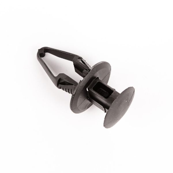 2000-2006 Jeep Wrangler Bumper Clip (Omix-Ada)