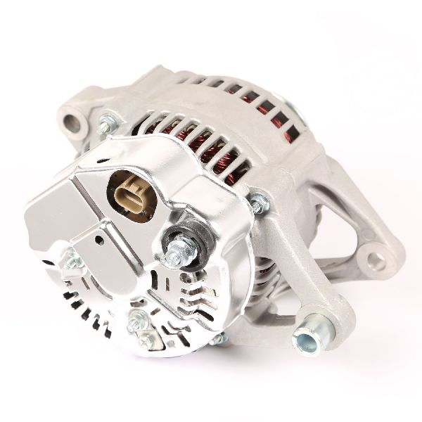 1999-2000 Jeep Cherokee Alternator (Omix-Ada)