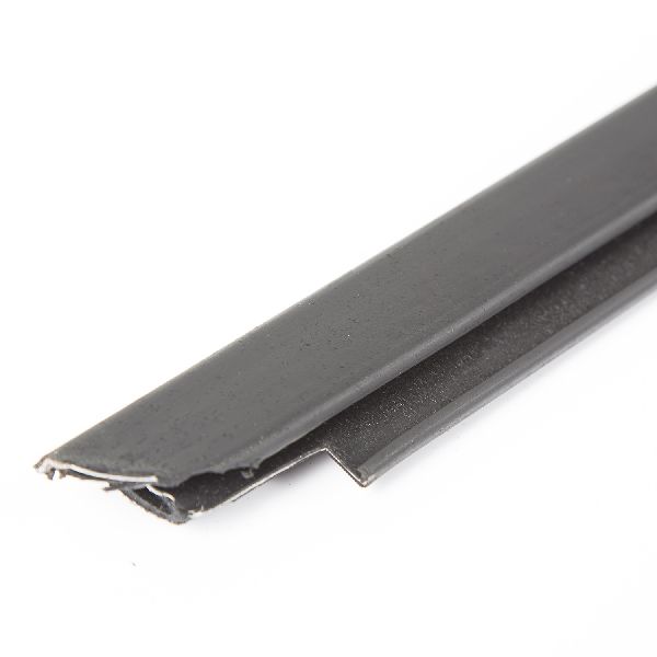 2007-2017 Jeep Wrangler Door Window Seal - Front Right (Omix-Ada)