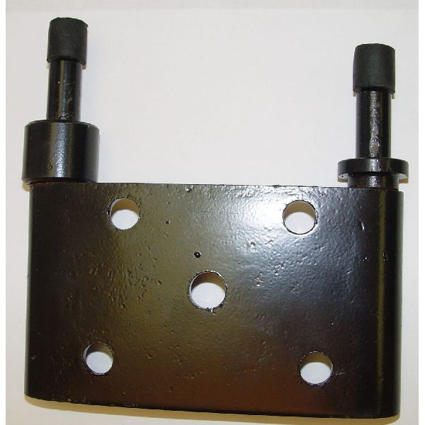 1976-1986 Jeep CJ7 Leaf Spring Plate - Front Right (Omix-Ada)