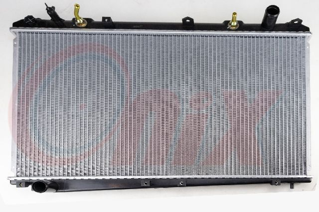 2001-2003 Toyota Sienna Radiator (Onix)