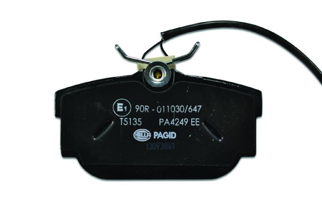 1999-2003 Volkswagen EuroVan Disc Brake Pad Set - Rear (Pagid)