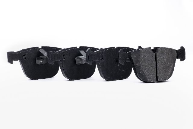 2004-2005 BMW 545i Disc Brake Pad Set - Rear (Performance Friction)