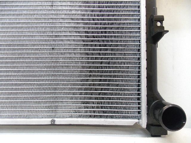 2006-2010 Jeep Commander Radiator (Pro Parts)