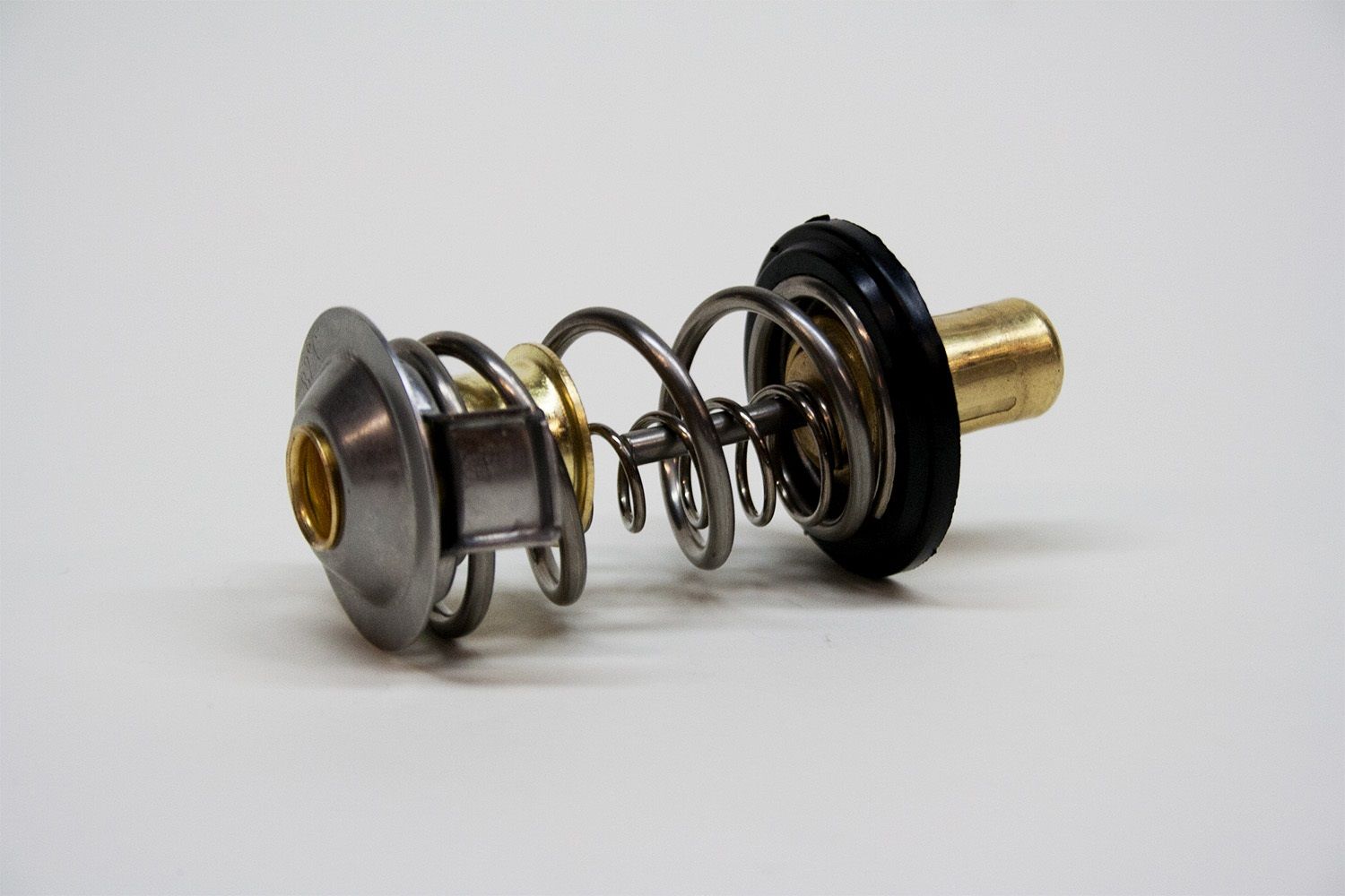 2006-2009 Cadillac CTS Engine Coolant Thermostat PRW