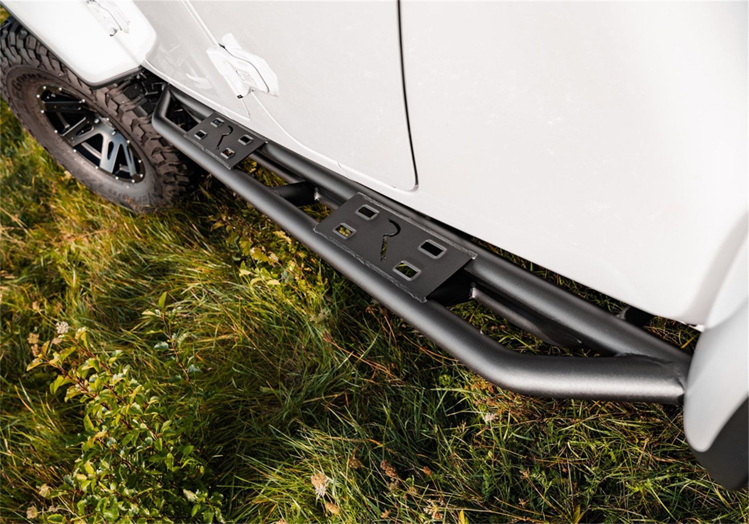 2021, 2020 Jeep Gladiator Step Nerf Bar