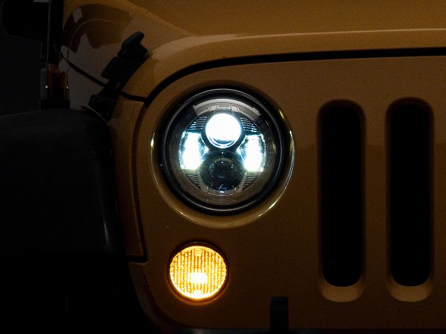 2007-2017 Jeep Wrangler Headlight (Raxiom)