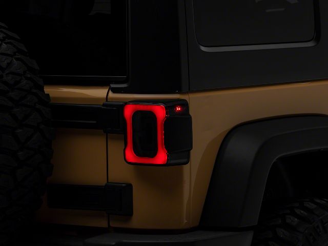 2007-2017 Jeep Wrangler Tail Light (Raxiom)