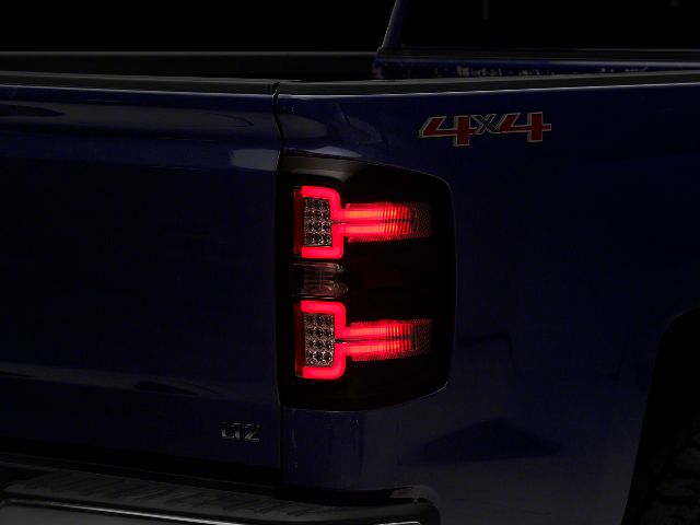 2014-2018 Chevrolet Silverado 1500 Tail Light (Raxiom)