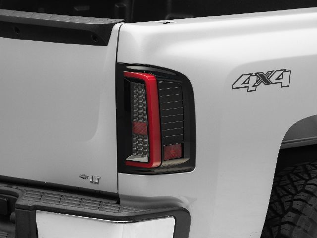 2007-2013 Chevrolet Silverado 1500 Tail Light (Raxiom)