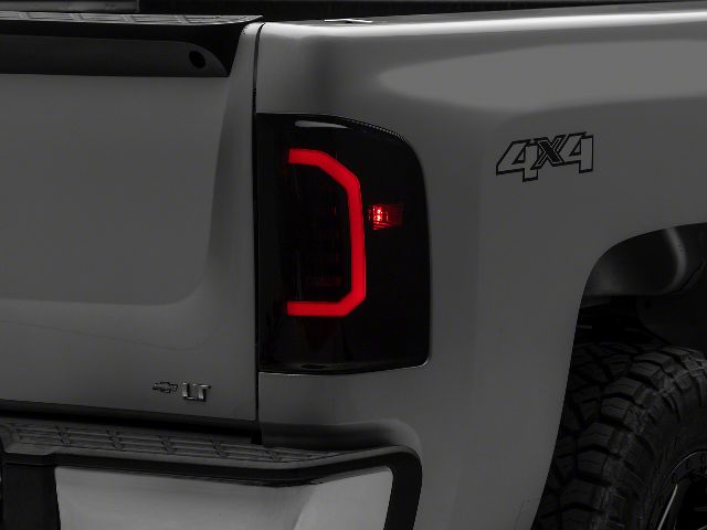 2007-2013 Chevrolet Silverado 1500 Tail Light (Raxiom)