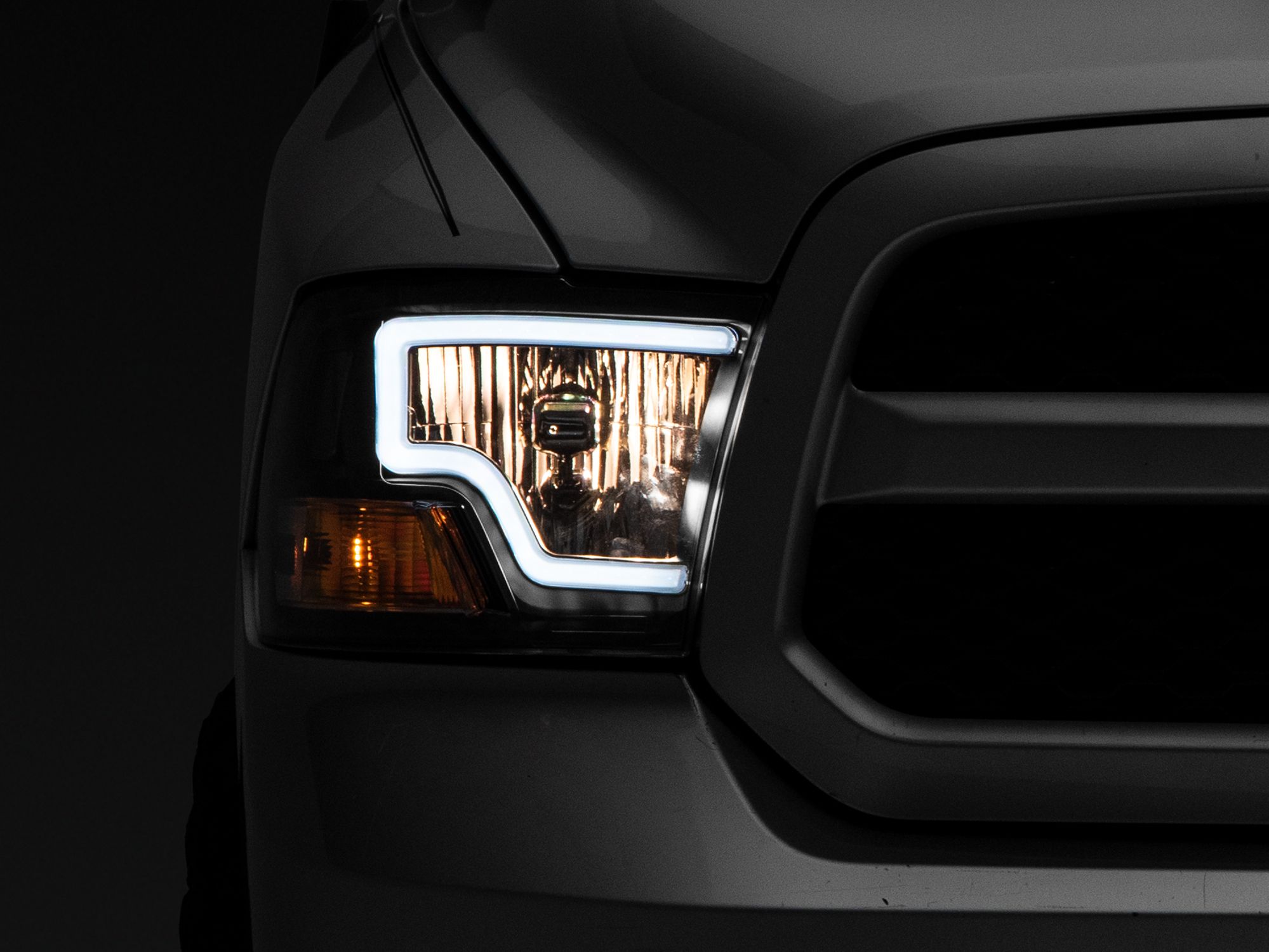 2018, 2017, 2016, 2015, 2014, 2013, 2012, 2011 Ram 3500 1500 Headlight
