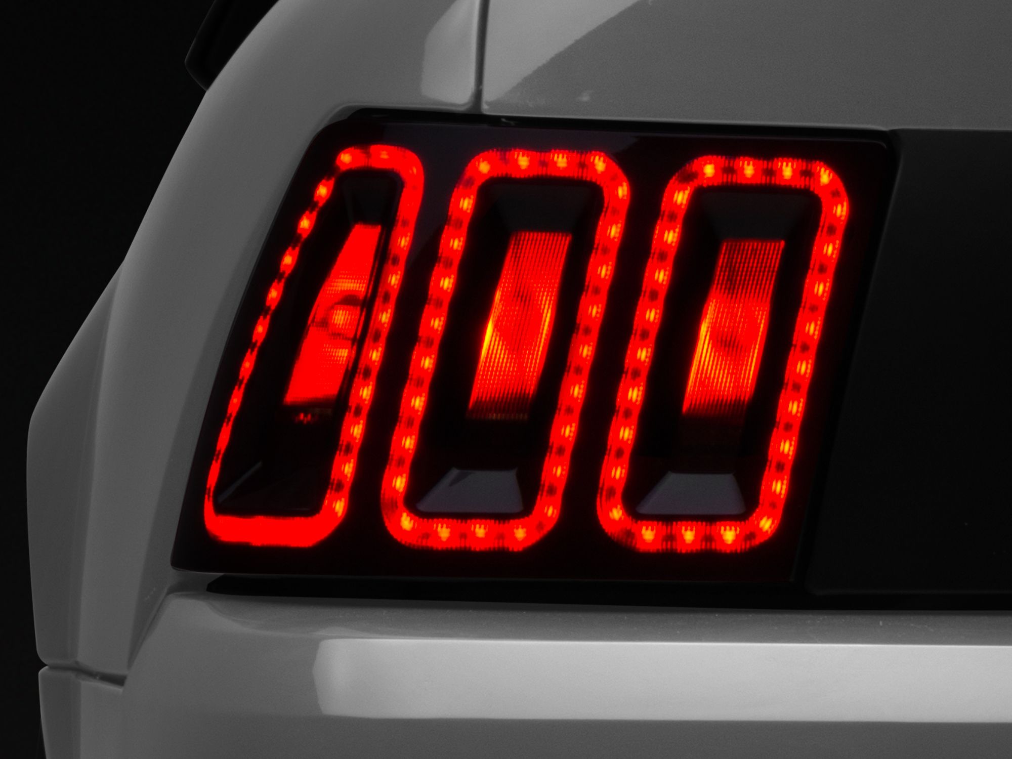 2004, 2003, 2002, 2001, 2000, 1999 Ford Mustang Tail Light