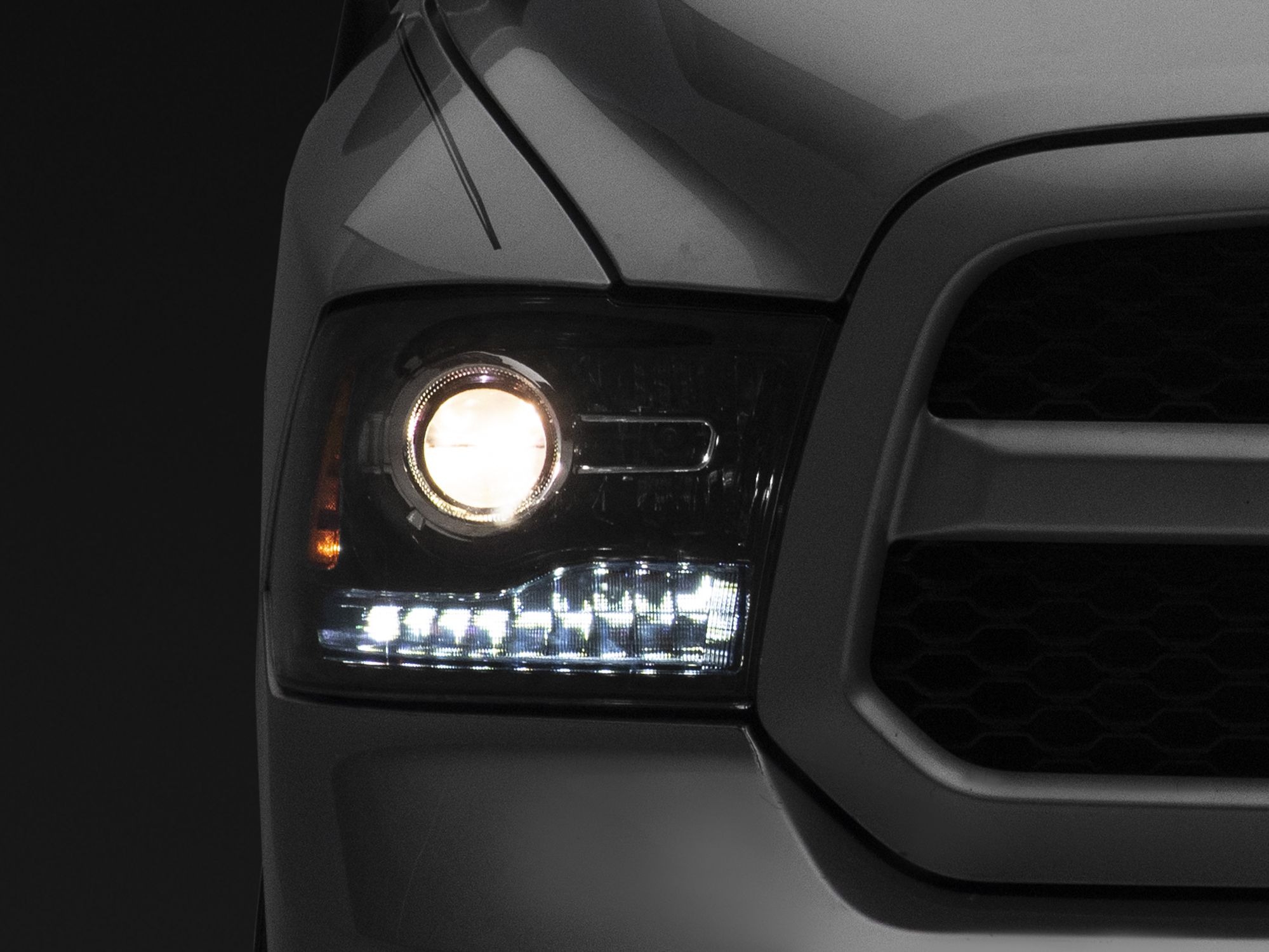 2018, 2017, 2016, 2015, 2014, 2013, 2012, 2011 Ram 1500 1500 Headlight