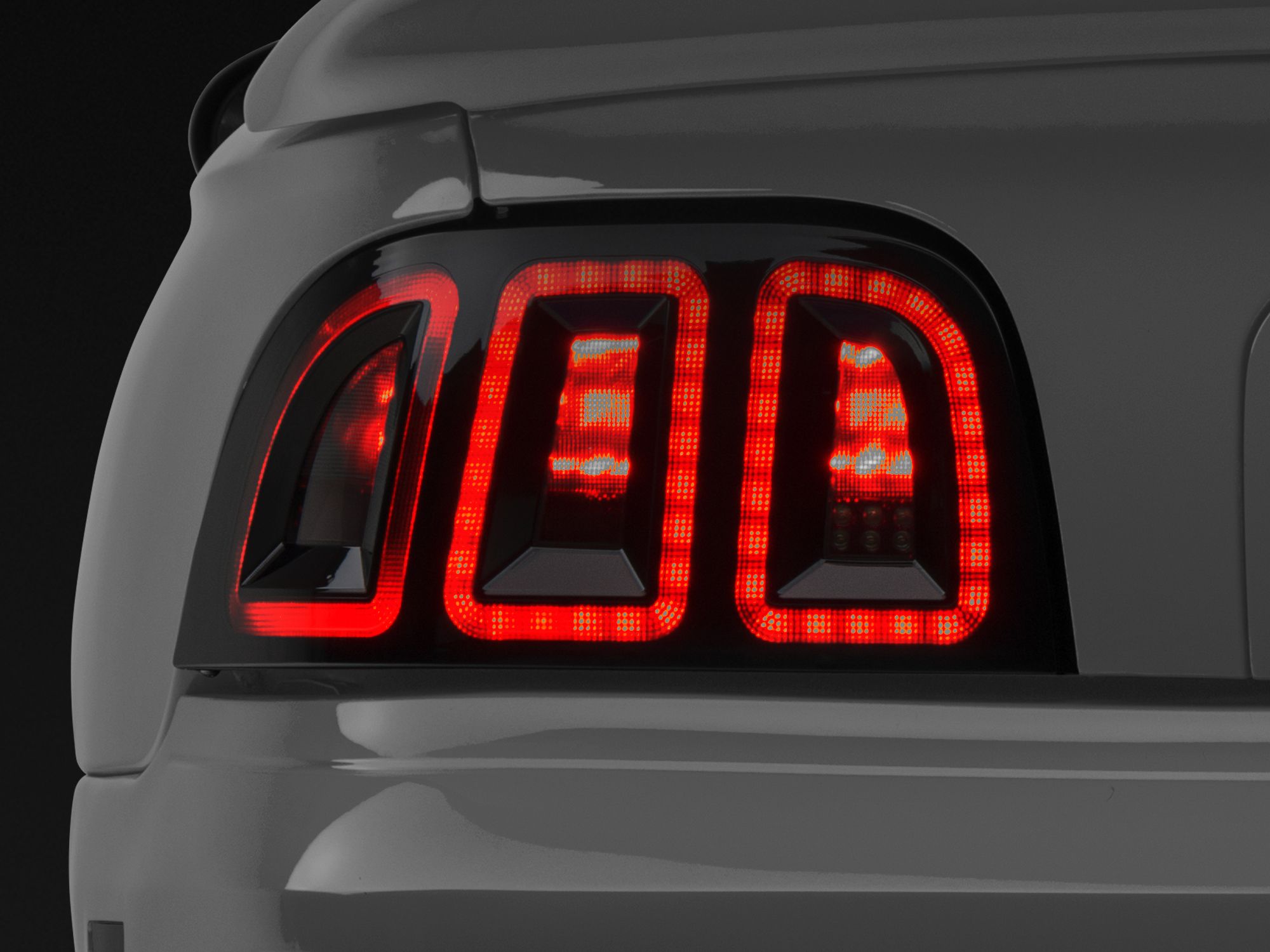 1998, 1997, 1996 Ford Mustang Tail Light