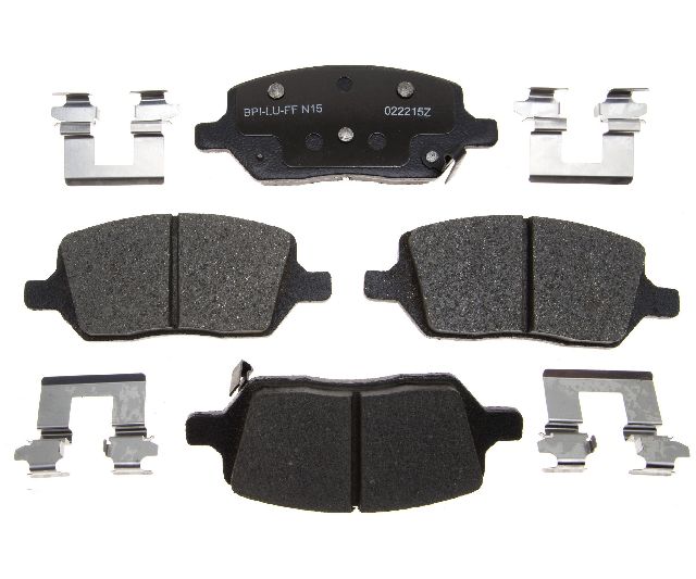 2005-2007 Saturn Relay Disc Brake Pad Set - Rear (Raybestos)