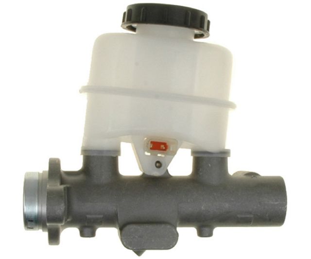 2003-2004 Nissan Frontier Brake Master Cylinder (Raybestos)