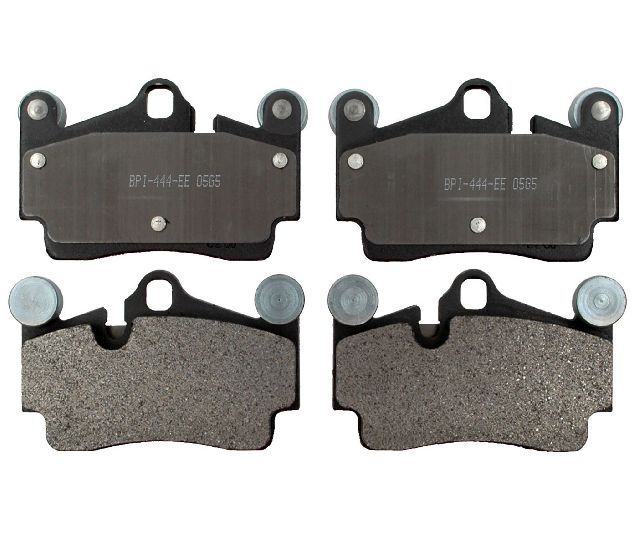 2007-2015 Audi Q7 Disc Brake Pad Set - Rear (Raybestos)