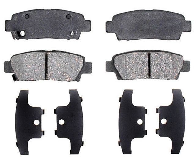 1995-1999 Toyota Avalon Disc Brake Pad Set - Rear (Raybestos)