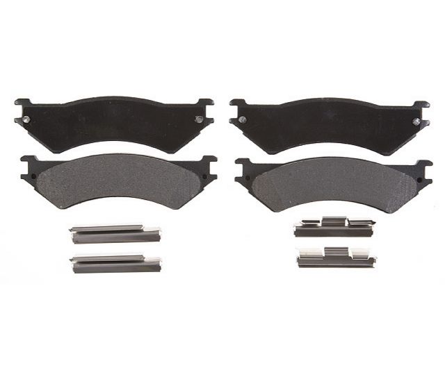 2003-2007 Ford E-250 Disc Brake Pad Set - Rear (Raybestos)