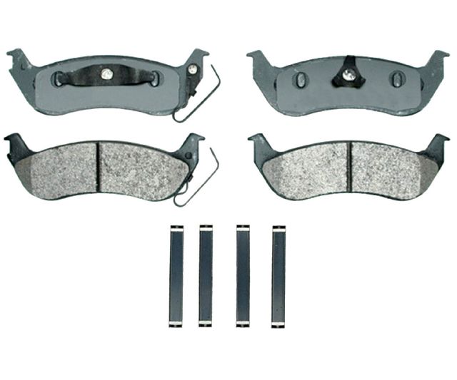 2003-2004 Lincoln Town Car Disc Brake Pad Set - Rear (Raybestos)