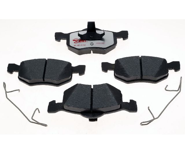 2001-2006 Mazda Tribute Disc Brake Pad Set - Front (Raybestos)