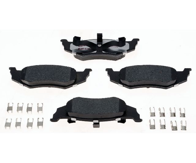 2003-2005 Dodge Neon Disc Brake Pad Set - Rear (Raybestos)