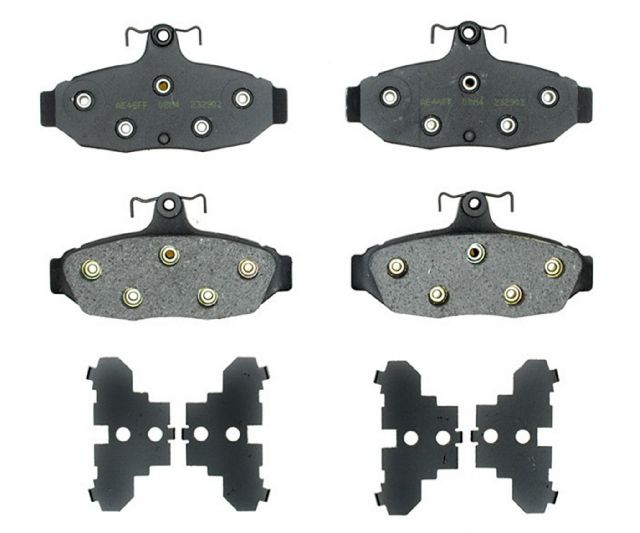 1988-1992 Lincoln Continental Disc Brake Pad Set - Rear (Raybestos)