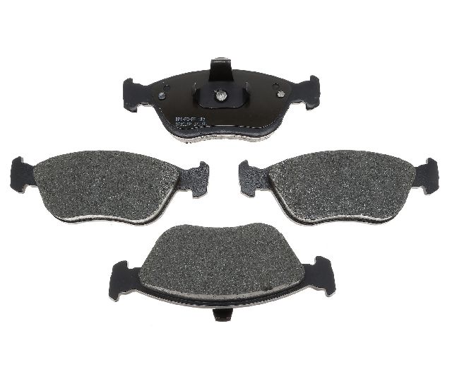 1998-2000 Volvo V70 Disc Brake Pad Set - Front (Raybestos)