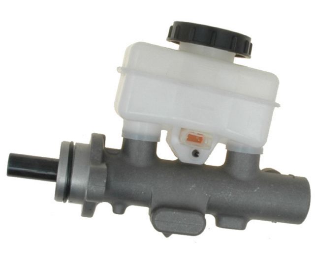 2004 Nissan Frontier Brake Master Cylinder (Raybestos)