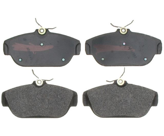1991 Volvo 780 Disc Brake Pad Set - Front (Raybestos)