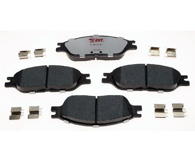 1999-2003 Ford Windstar Disc Brake Pad Set - Front (Raybestos)