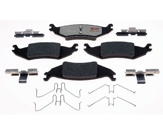 2004-2007 Ford E-150 Disc Brake Pad Set - Rear (Raybestos)