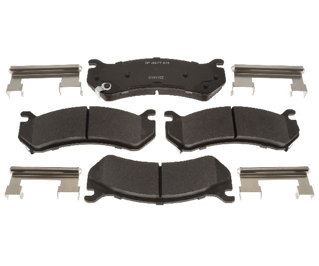 2003-2005 Chevrolet Express 2500 Disc Brake Pad Set - Front (Raybestos)