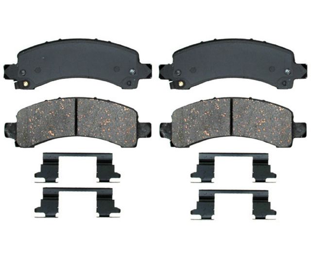 2003-2014 Chevrolet Express 1500 Disc Brake Pad Set - Rear (Raybestos)