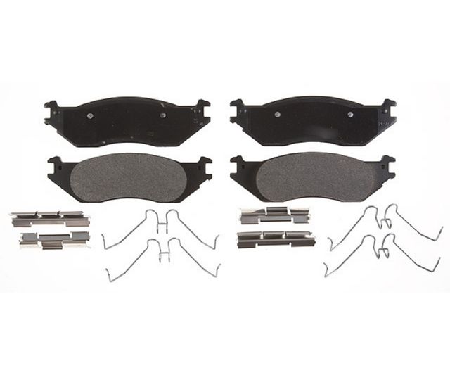 2004-2007 Ford E-150 Disc Brake Pad Set - Front (Raybestos)