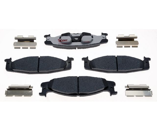 2002-2003 Ford E-150 Disc Brake Pad Set - Front (Raybestos)