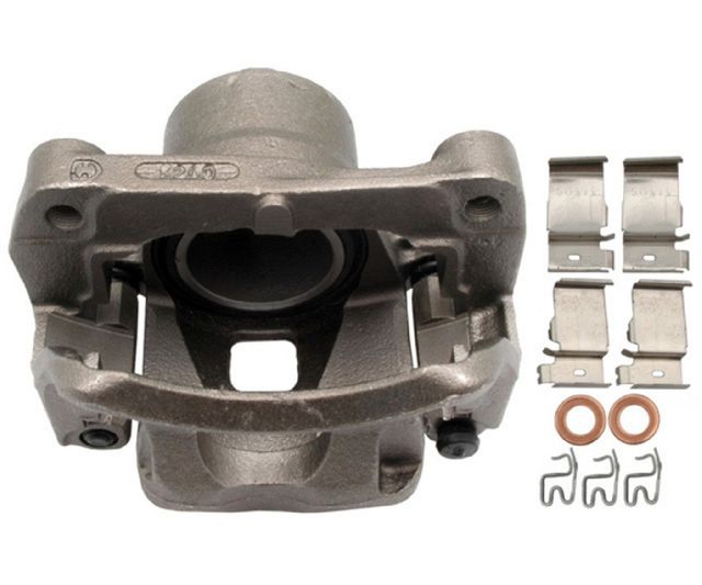 1995-2004 Toyota Tacoma Disc Brake Caliper - Front Right (Raybestos)