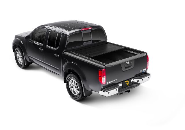 2022-2024 Nissan Frontier Tonneau Cover (Retrax)