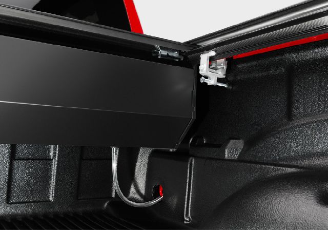 2019-2024 Ram 1500 Classic Tonneau Cover (Retrax)