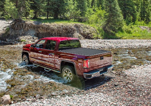 2019-2025 Chevrolet Silverado 1500 Tonneau Cover (Retrax)