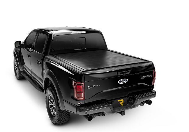 2024 Toyota Tacoma Tonneau Cover (Retrax)