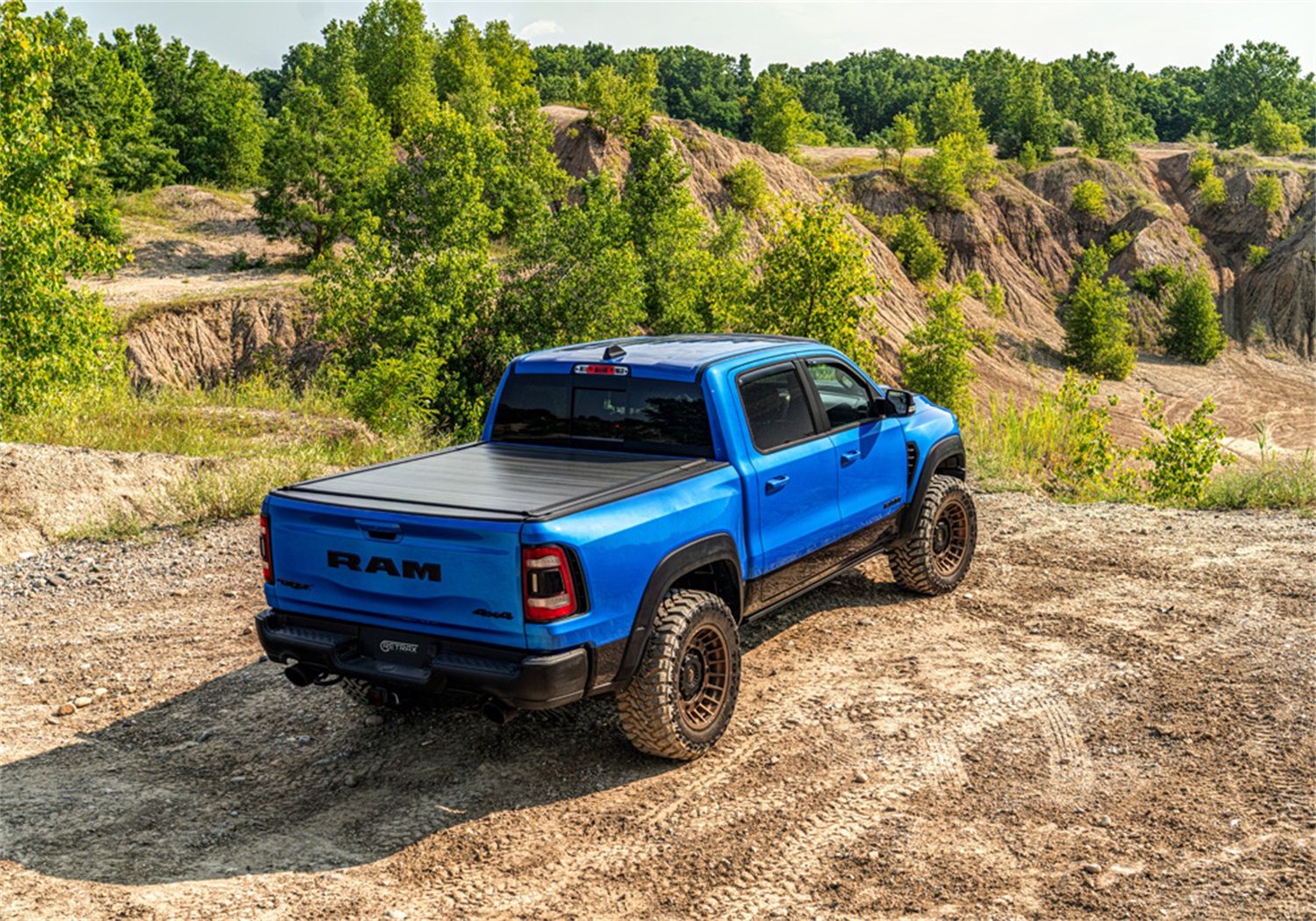 2024, 2023, 2022, 2021, 2020, 2019, 2018, 2017, 2016, 2015, 2014, 2013, 2012, 2011 Ram 2500 1500 Tonneau Cover