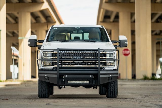 2023-2024 Ford F-550 Super Duty Bumper - Front (Road Armor)