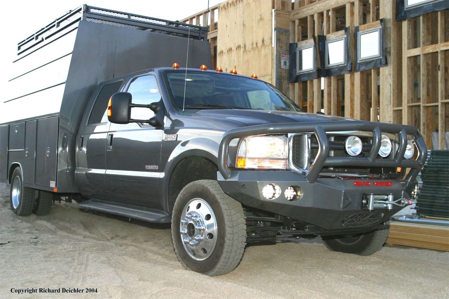 2004, 2003, 2002, 2001, 2000 Ford Excursion Bumper