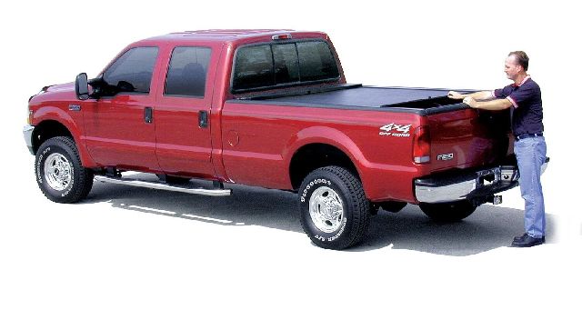 1999-2007 Ford F-250 Super Duty Tonneau Cover (Roll N Lock)