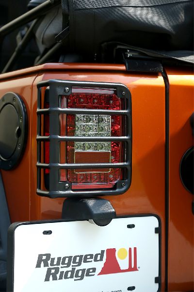 2007-2017 Jeep Wrangler Tail Light Guard (Rugged Ridge)