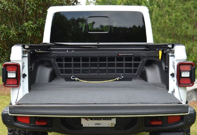 2020-2023 Jeep Gladiator Tonneau Cover (Rugged Ridge)