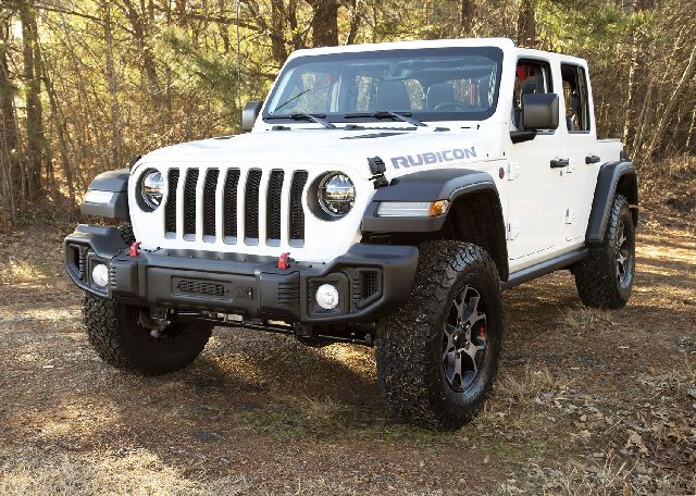 2018-2024 Jeep Wrangler Bumper - Front (Rugged Ridge)